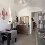 Le Dimore Di Mama بيت للعطل